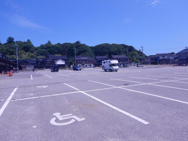 「道の駅」の駐車場