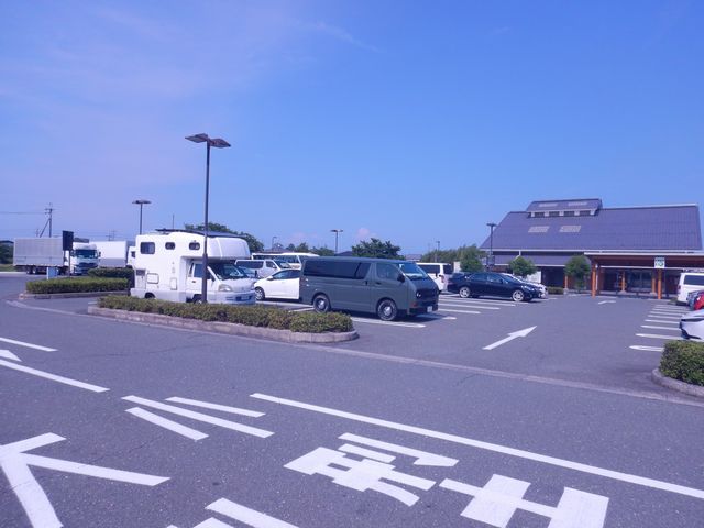 「道の駅」の駐車場